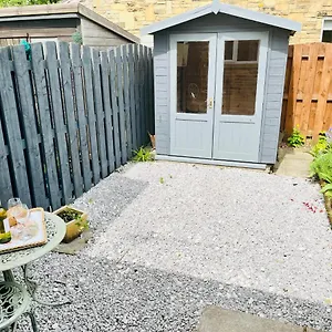https://grassington-cottage.yorkshirehotels.net