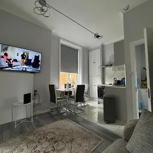 https://modern-2-bedroom-apartment-dublin-city.dublin-hotelsweb.com